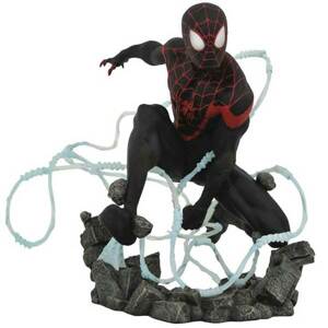 Socha Marvel Premier Collection Miles Morales Statue